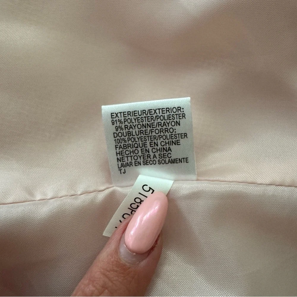 Tahari Pink Blazer with Notched Lapel and Tailored Fit
